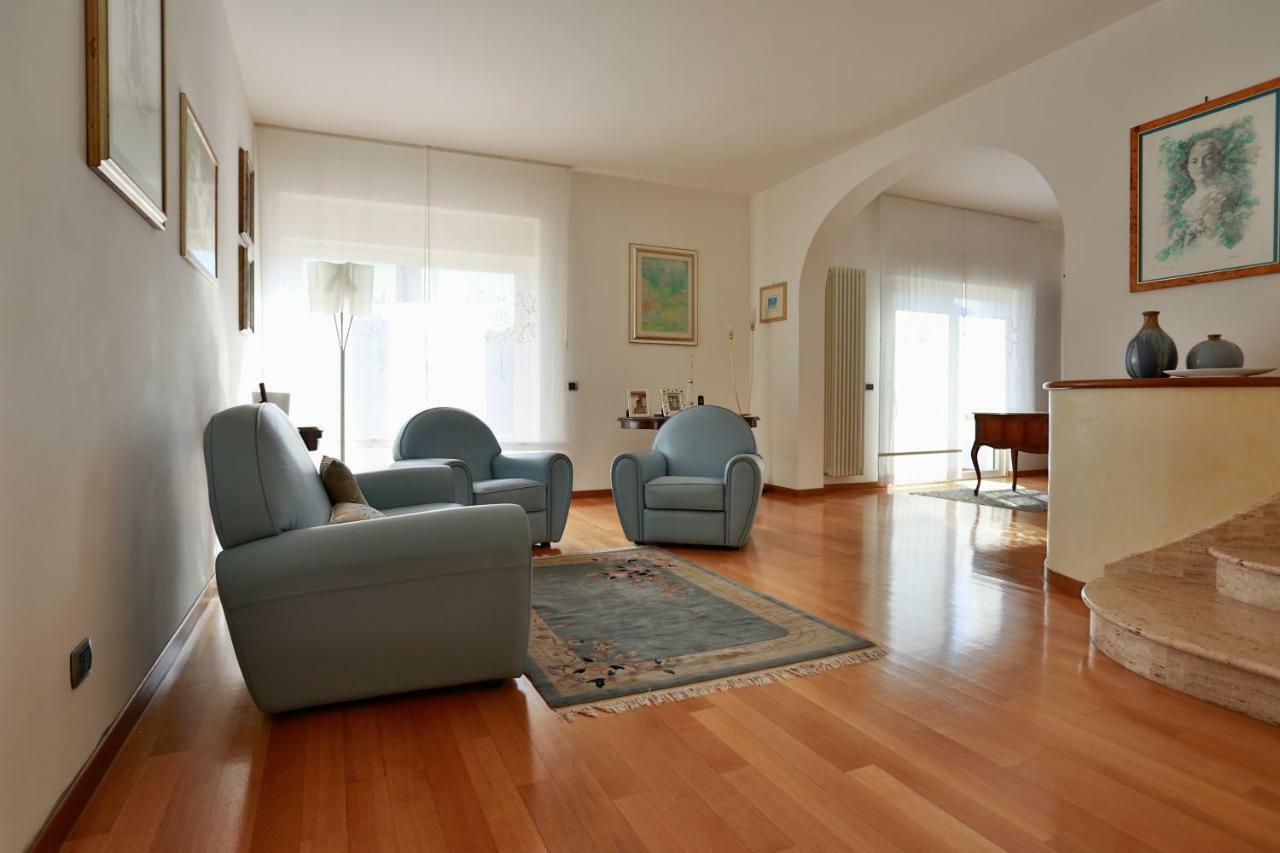 L'Ippocampo Guest House Sabaudia Dış mekan fotoğraf