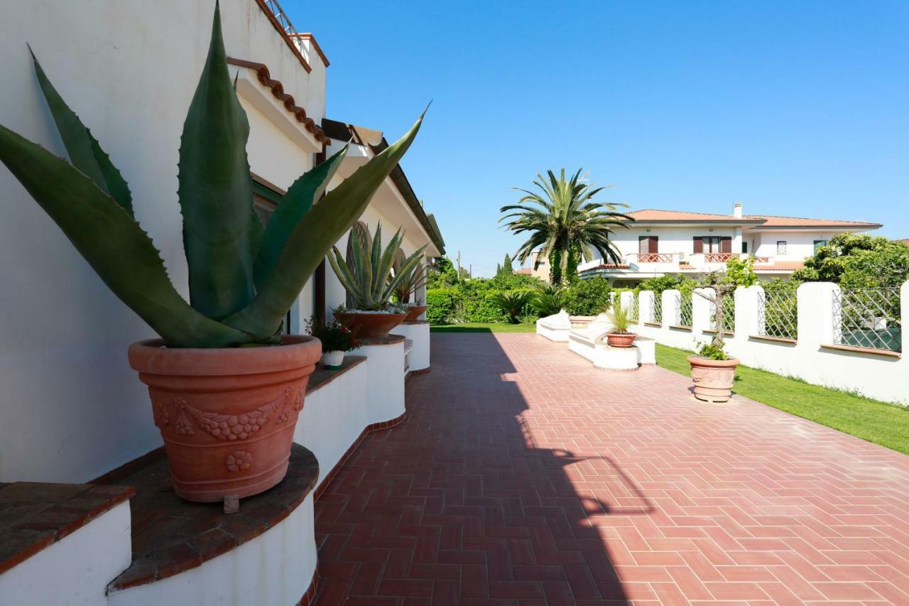 L'Ippocampo Guest House Sabaudia Dış mekan fotoğraf