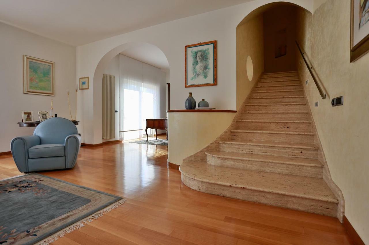 L'Ippocampo Guest House Sabaudia Dış mekan fotoğraf